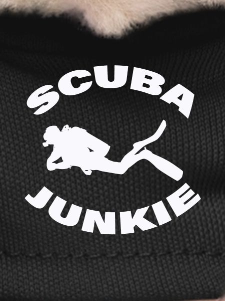 SCUBA JUNKIE
