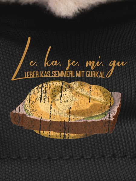 Leberkäs Semmerl with gherkins – dialect