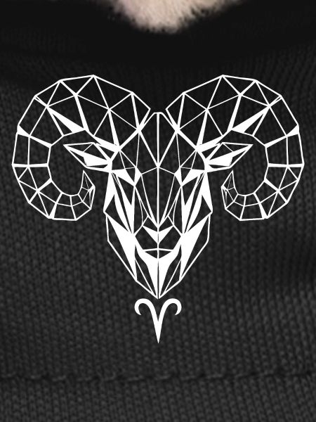 Geometric ram's head