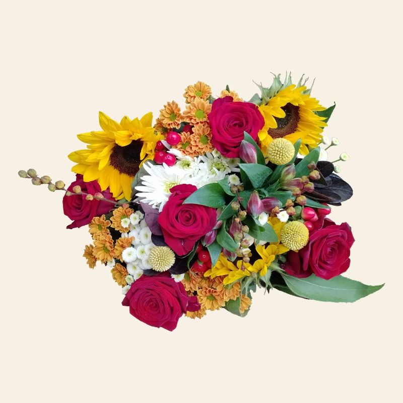 Bouquet coloré de fleurs, de roses, de tournesols