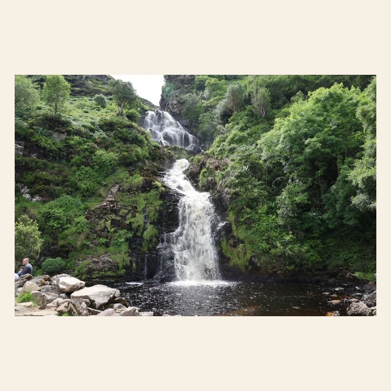 Smaragdwald-Wasserfall