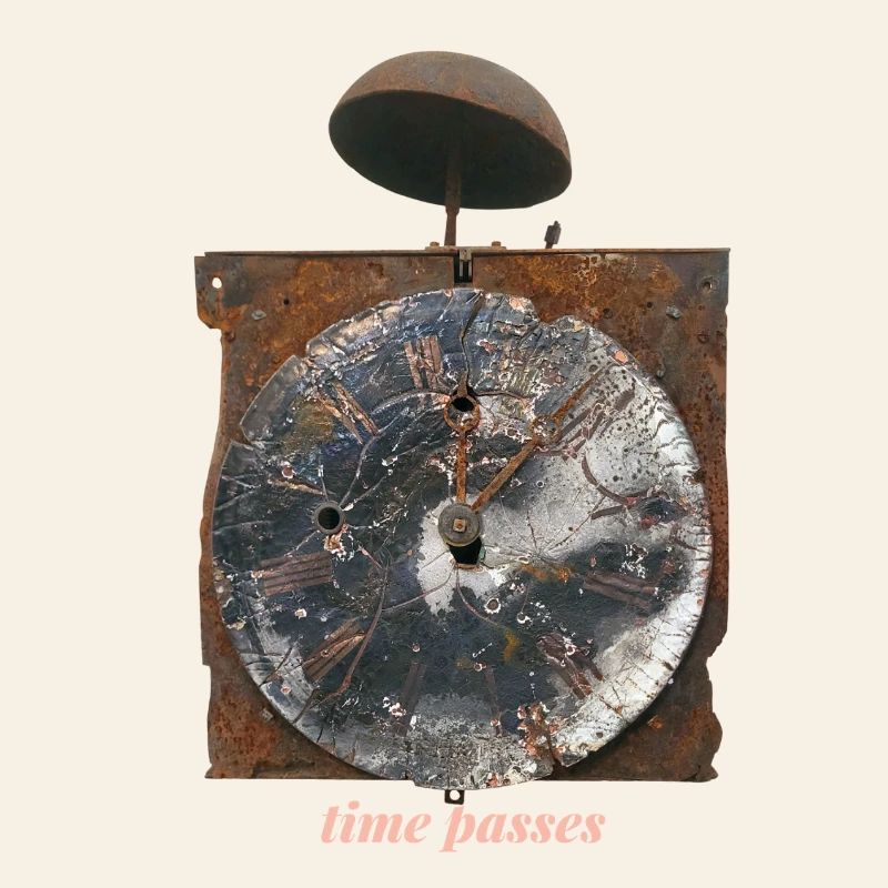 Rusty clock Time passes