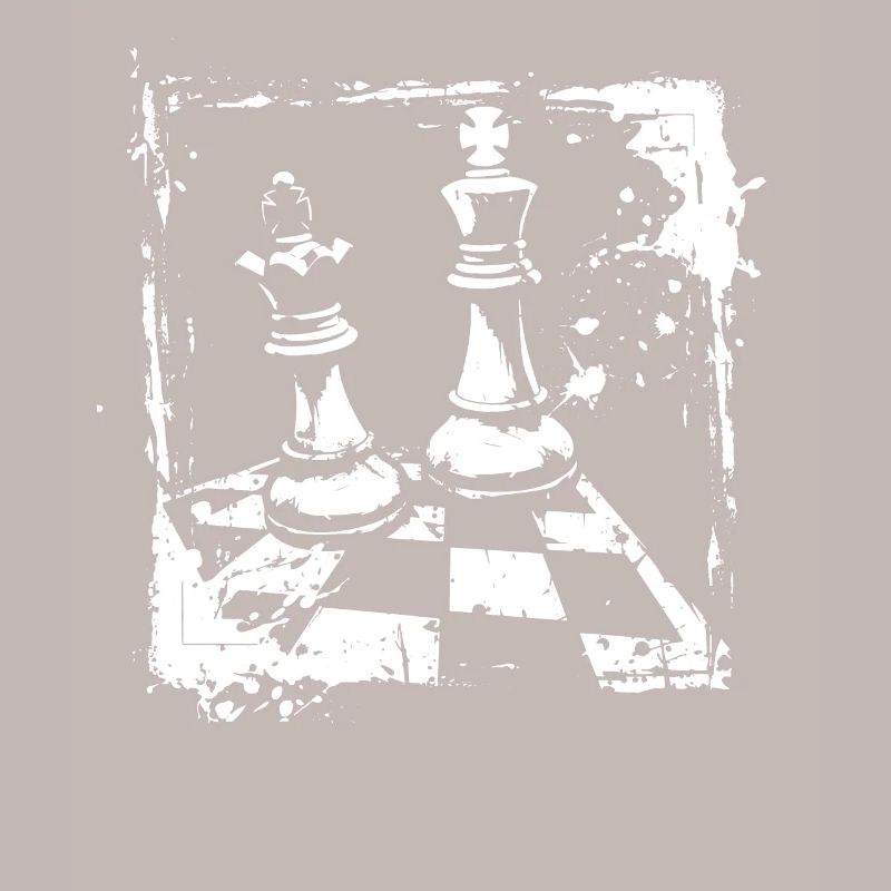 Chess queen and king