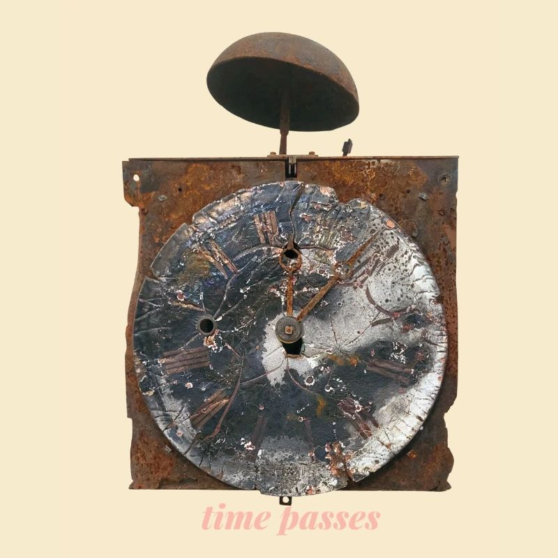 Rusty clock Time passes
