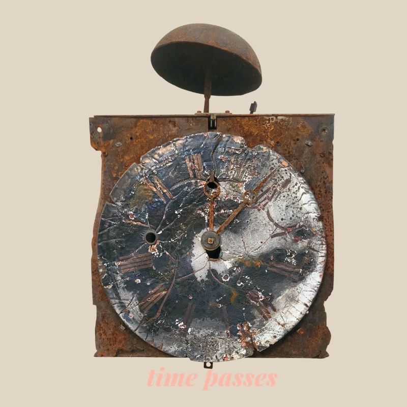 Rusty clock Time passes