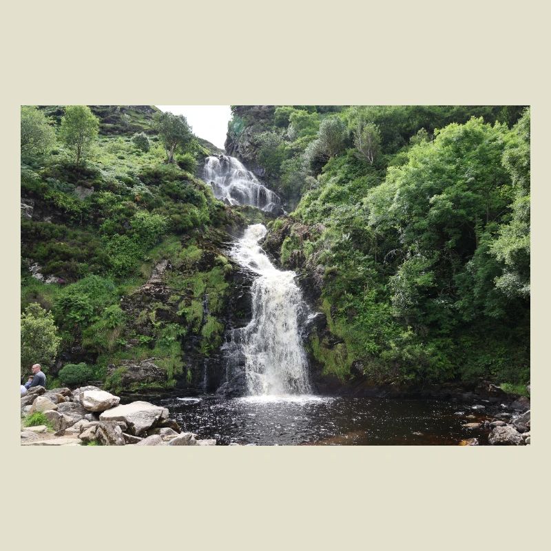 Smaragdwald-Wasserfall