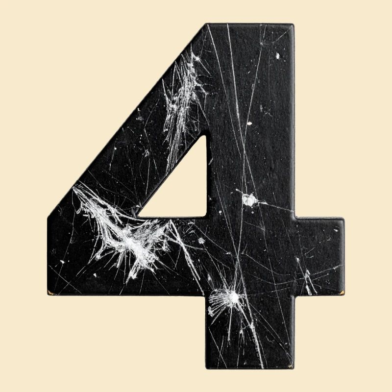 Black four-scratch pattern