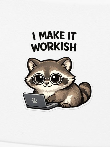 Workish Waschbär am Laptop