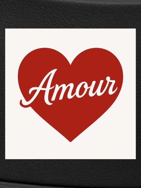Liebevolle Herzform mit Amour-Text