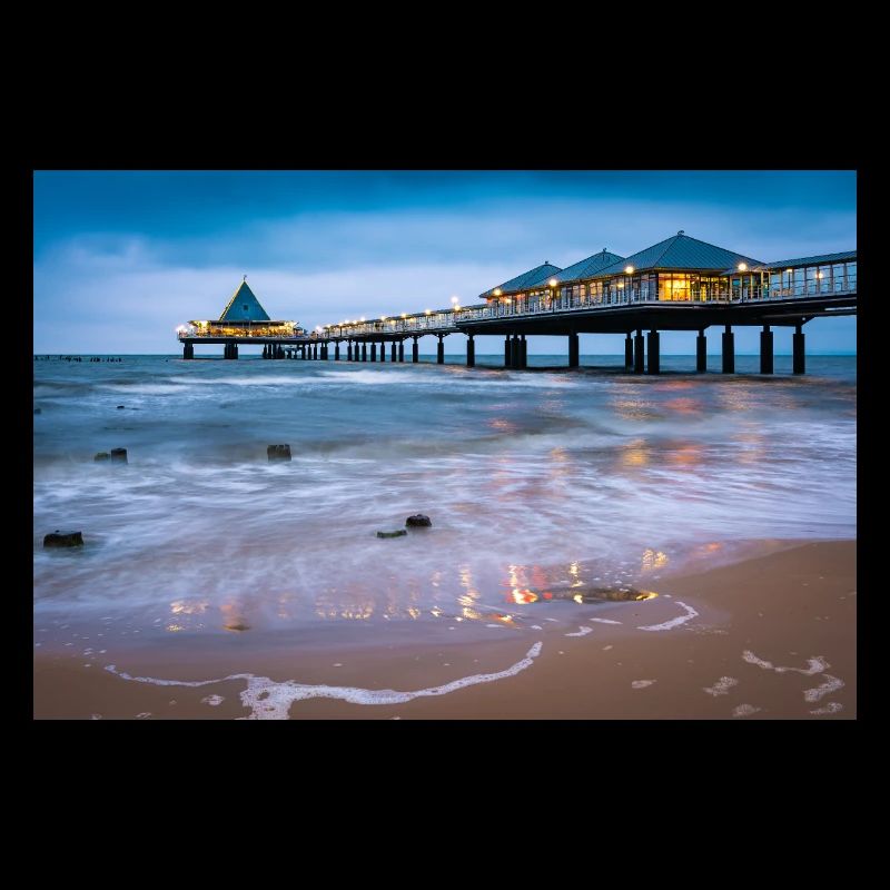 Heringsdorf pier with lights