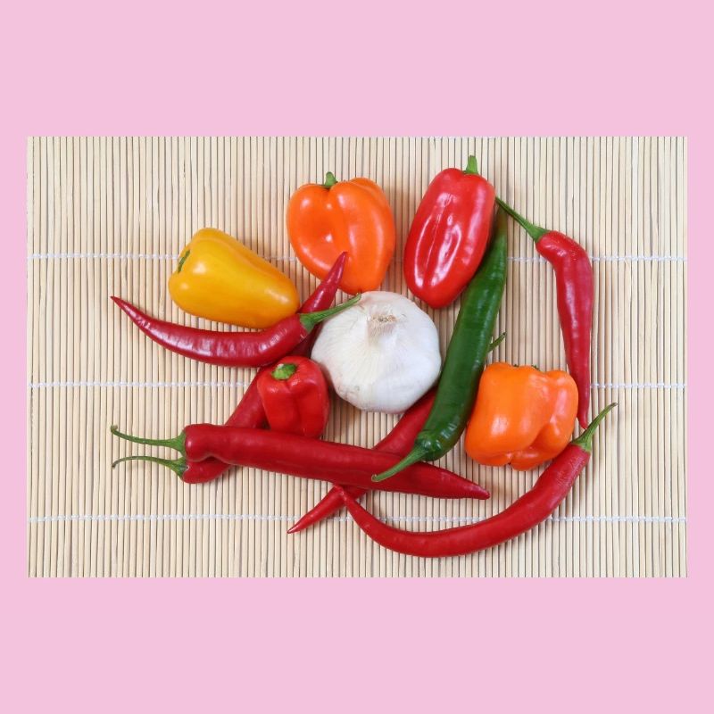 Piments colorés et ail