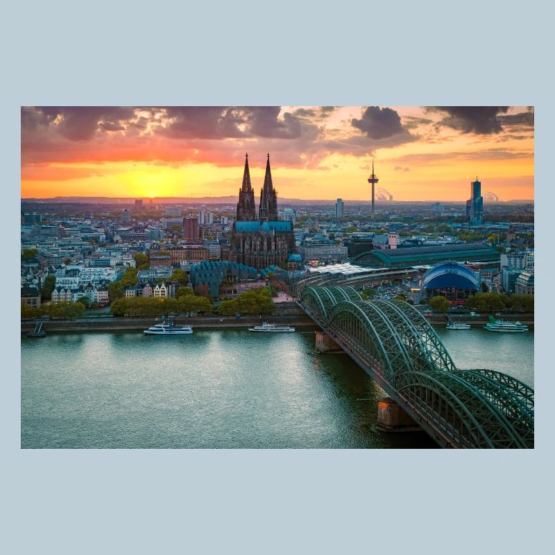 Kölner Dom im Abendlicht