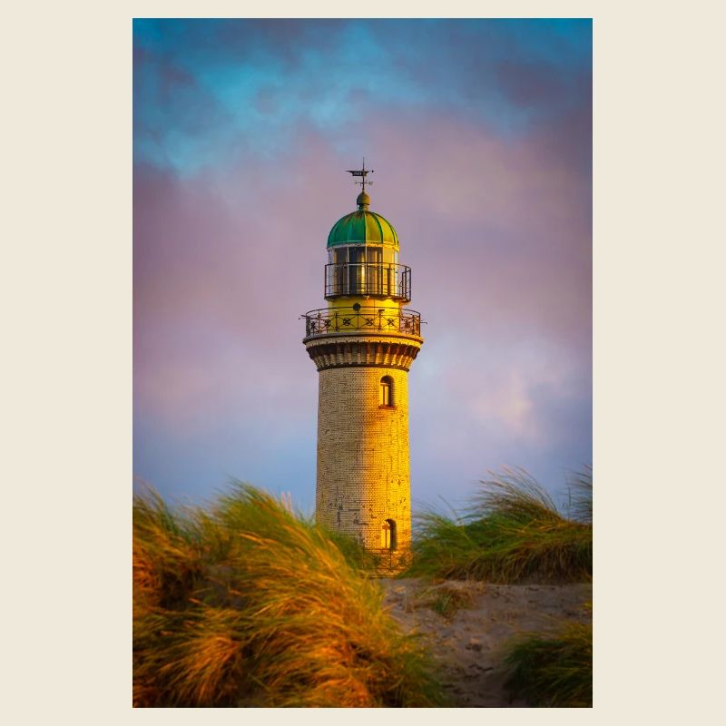 Phare de Warnemünde au coucher du soleil