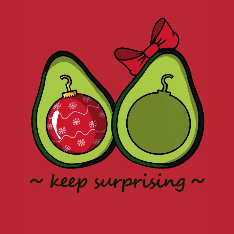 Avocado mit Weihnachtskugel als Kern