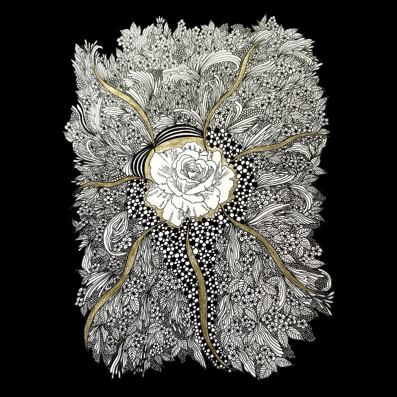 Mandala de fleurs dorées avec accent de rose