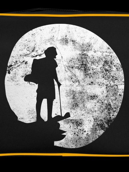 Moon - Hiking - (2)