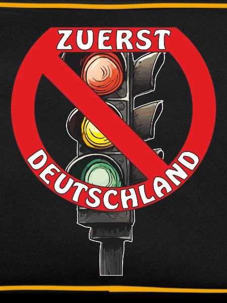 TRAFFIC LIGHT FIRST GERMANY