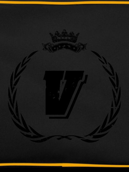 V letter wreath