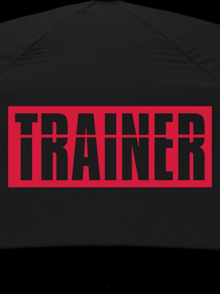 Trainer logo red