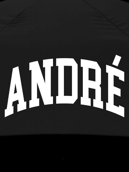 André