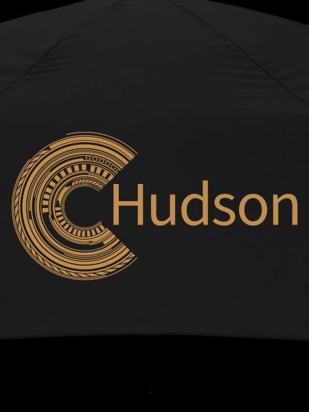 Pour Hudson