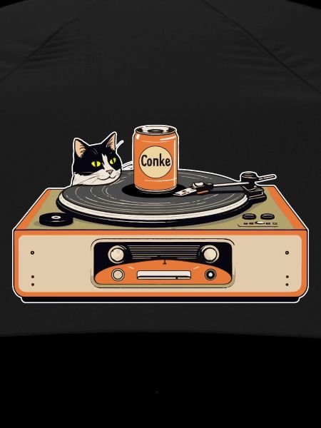 Retro cat at the turntable