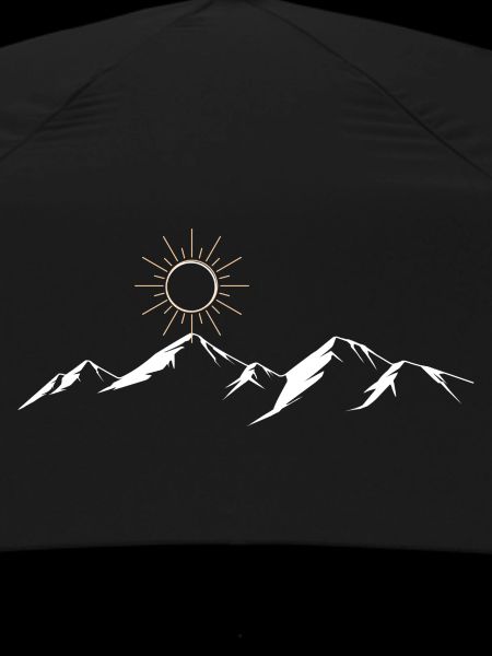 Berglandschaft mit Sonne