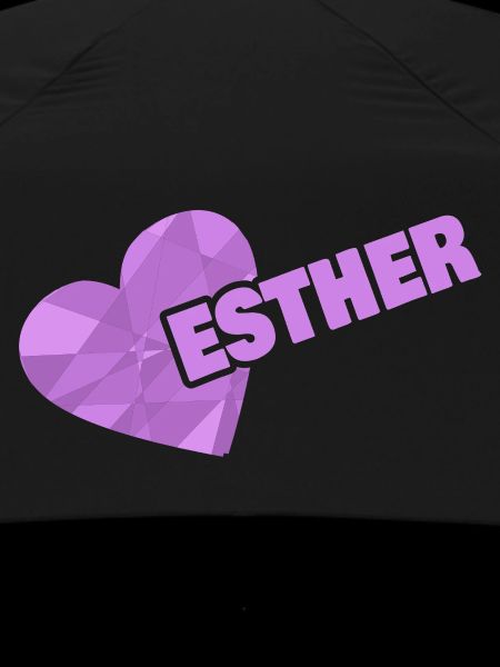 Esther as Kroenchen