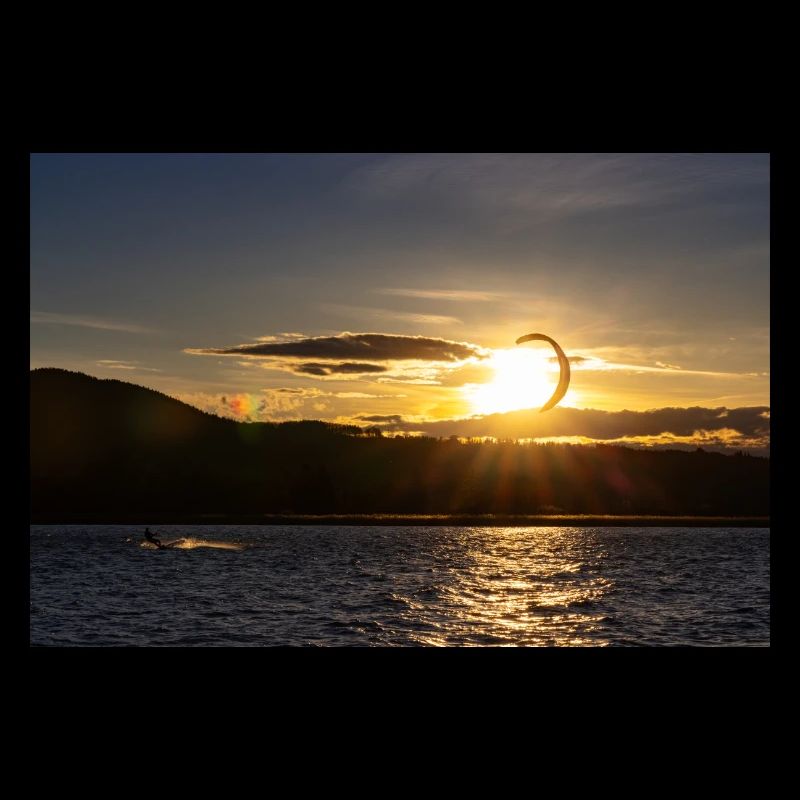 Kitesurfers at Lake Kochelsee