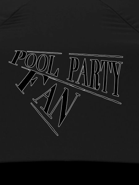 Pool party fan