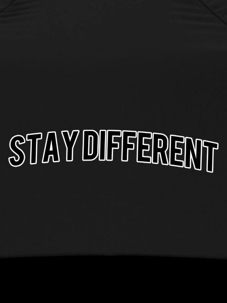 Restez différent