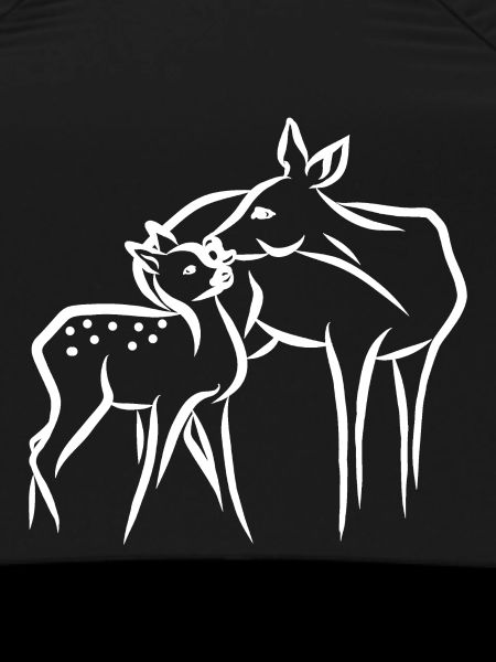 Roe deer with fawn