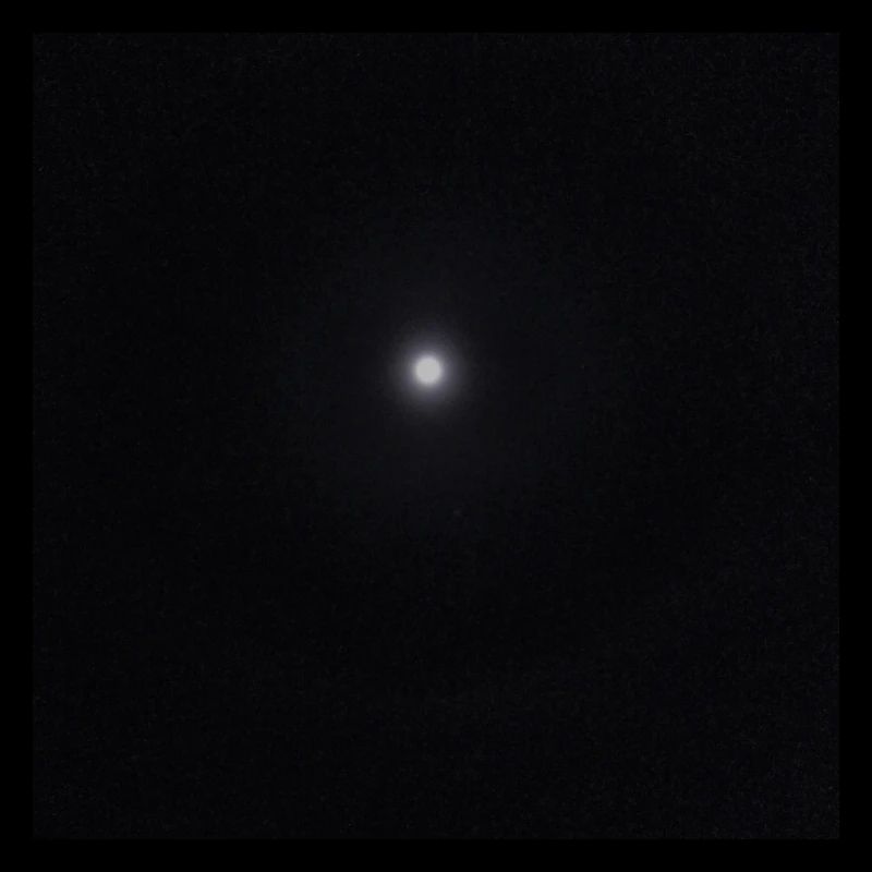 Mond mit Ring