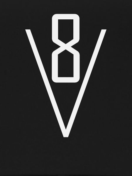 V8 engine