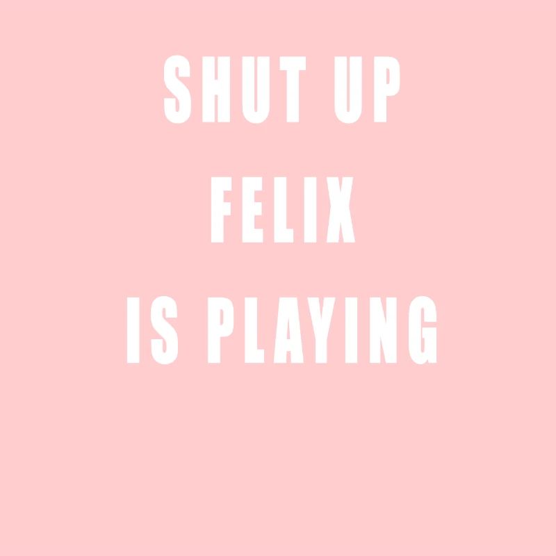 Felix is playing techno