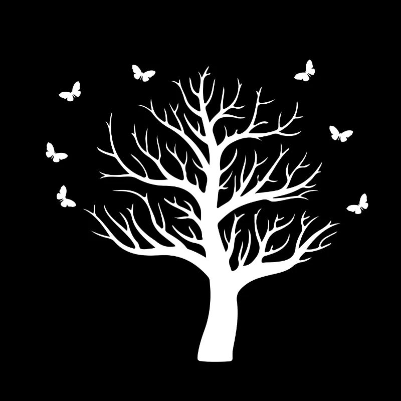 Weißer Baum im Frühling mit Schmetterlingen