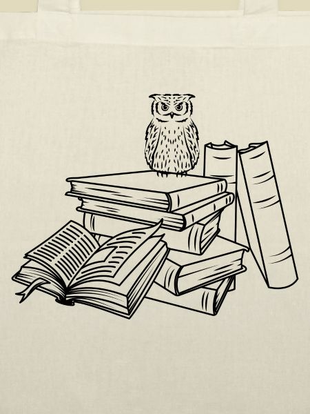 Bücherstapel mit Eule