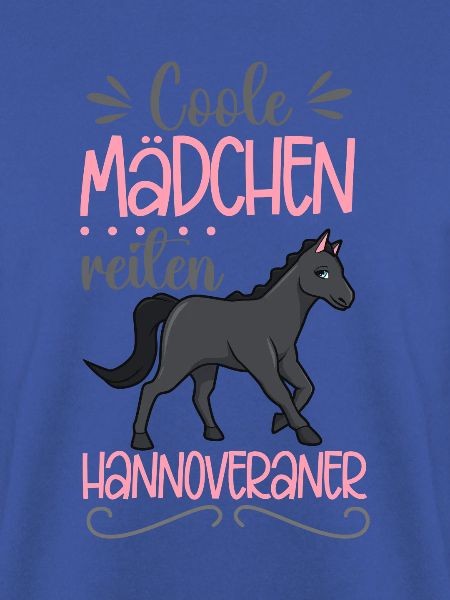 Coole Mädchen reiten Hannoveraner