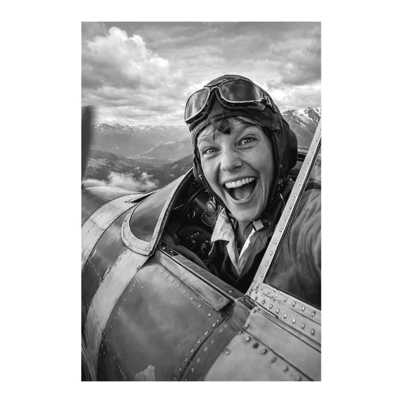 Amelia Earhart Selfie