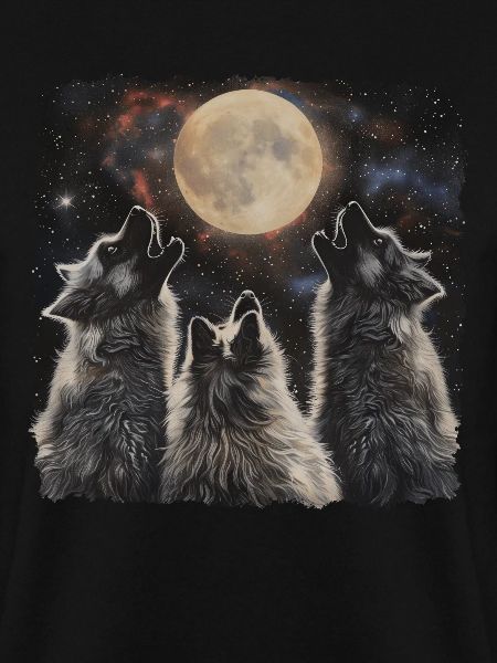 Keeshond Dog Howling Moon