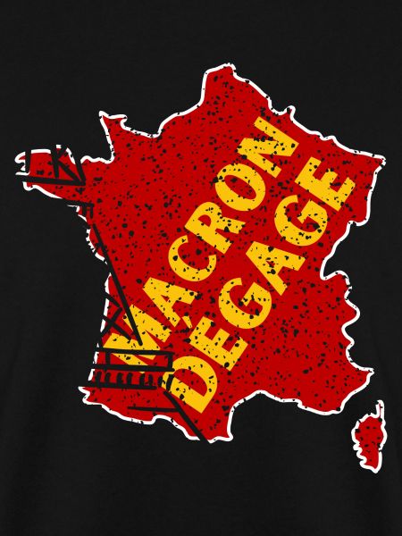 MACRON RÄUMT