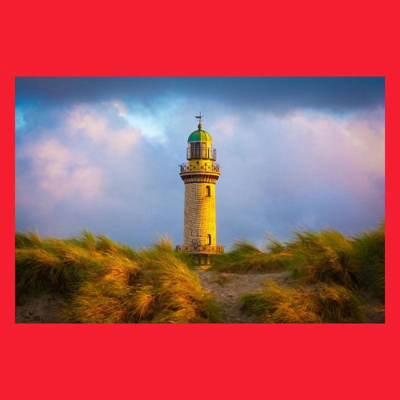 Leuchtturm Warnemünde am Abend