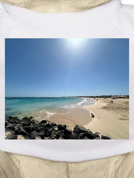 Plage au soleil : bleu et sable