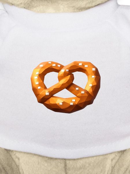 Low poly bretzel orange polygonal
