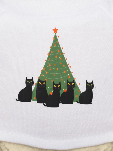 5 cats under christmastree