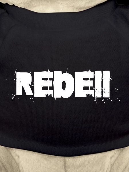 Rebell Graffiti Schriftzug