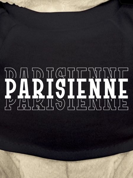 Parisienne en Lettres Blanches