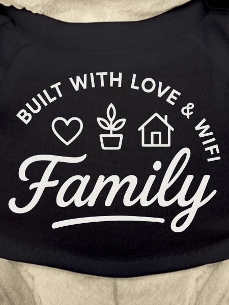 Construit avec amour et WiFi
