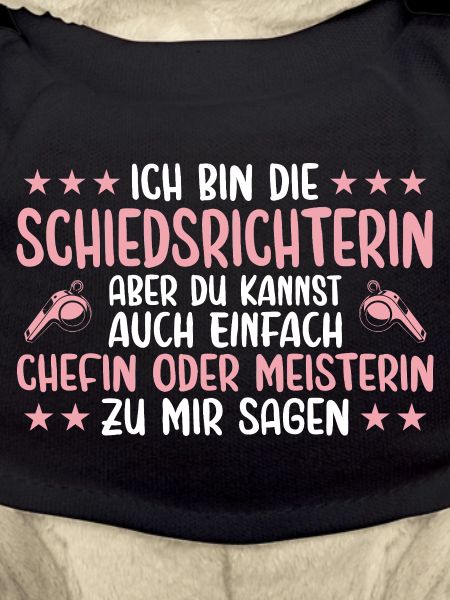 Schiedsrichterin Chefin oder Meisterin