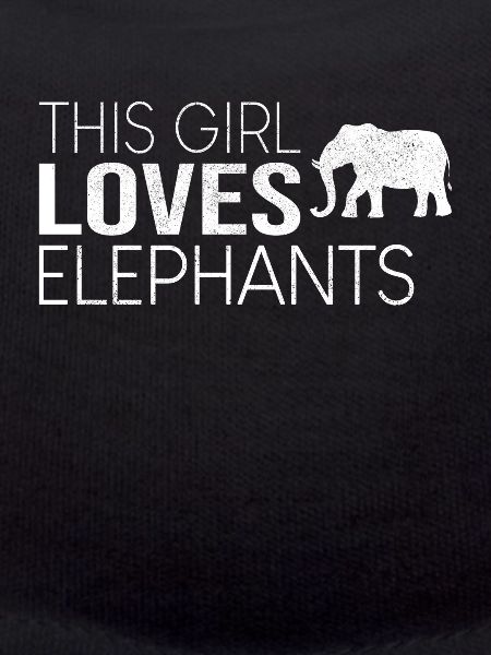 Cette fille aime les éléphants